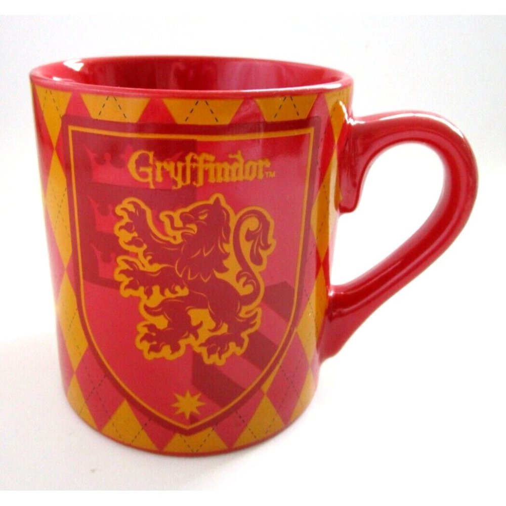 Harry Potter GRYFFINDOR House Crest Mug 14oz. - Wizarding World Coffee Cup - Picture 3 of 8
